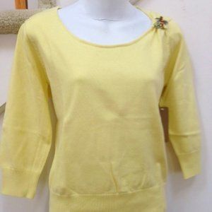 i.e. Sweater with Brooch, Size L, Color: Yellow, 70% Cotton, 30% Nylon